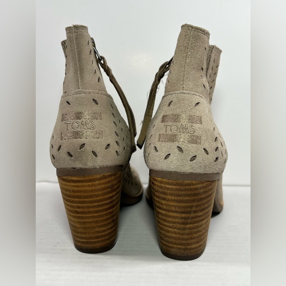 Toms | Women's Majorca Peep Toe Perf Suede Desert Taupe Size 6 - Picture 6 of 11